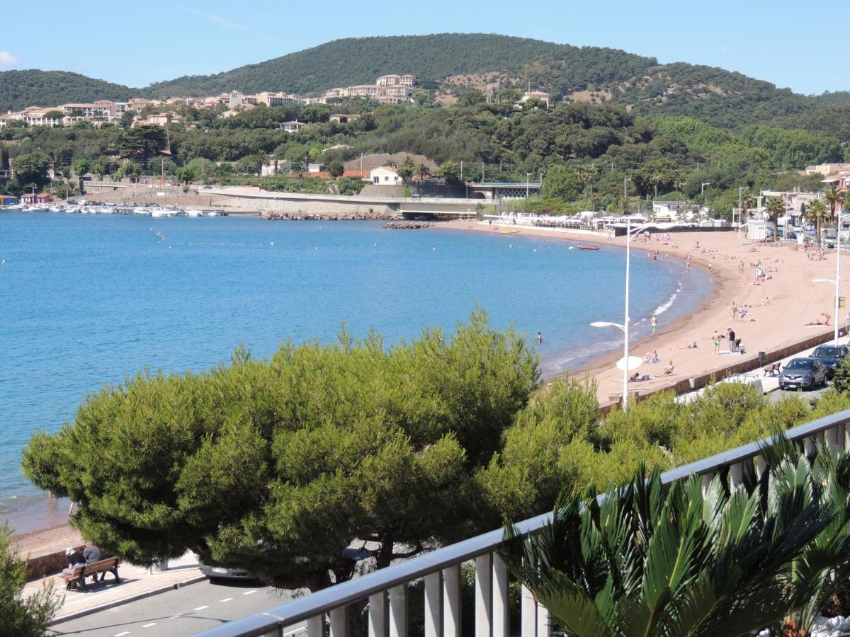 Emplacement Privilegie Pour Ce Bel Appartement Saint-Raphaël Exteriér fotografie